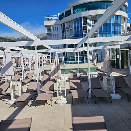 Apartments Menuet Budva Bagian luar foto