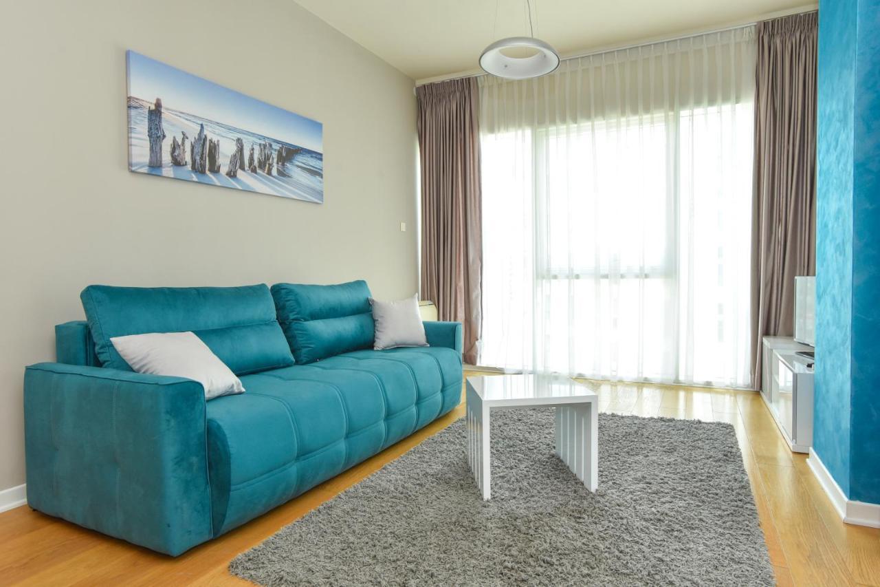 Apartments Menuet Budva Bagian luar foto